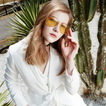 2019 nove trendy ženske sunčane naočale korporativni dizajn ovalnog oblika muške naočale UV400 u metalnom ivicom pilot žute noćne naočale