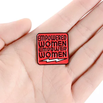 Europski i američki kreativna ikone za žene broš s эмалевой boje Identitet žena u crvenom trgu kapanje boja pin