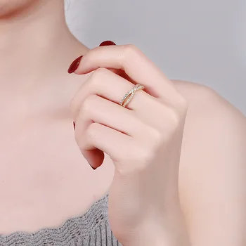 Moda Jednostavan Stil Val Prsten Kubni Cirkon je Kamen Umetnut Upletena Krivulje Prst Prsten Ženske Modne Svadbeni Nakit Poklon Za žene